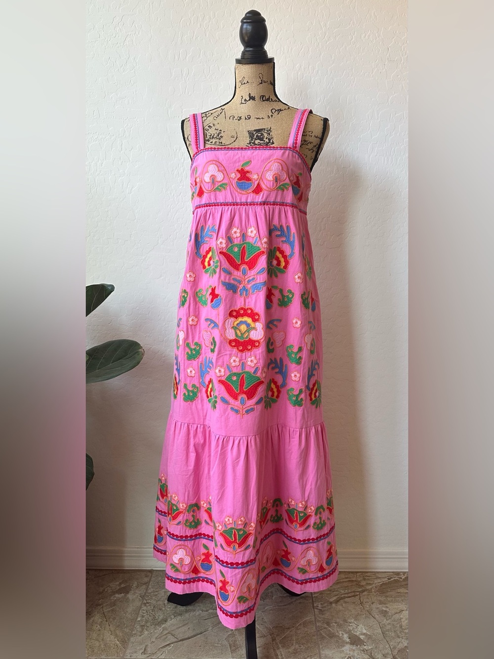 NWT J.Marie Pink Embroidered London Midi Dress Size M